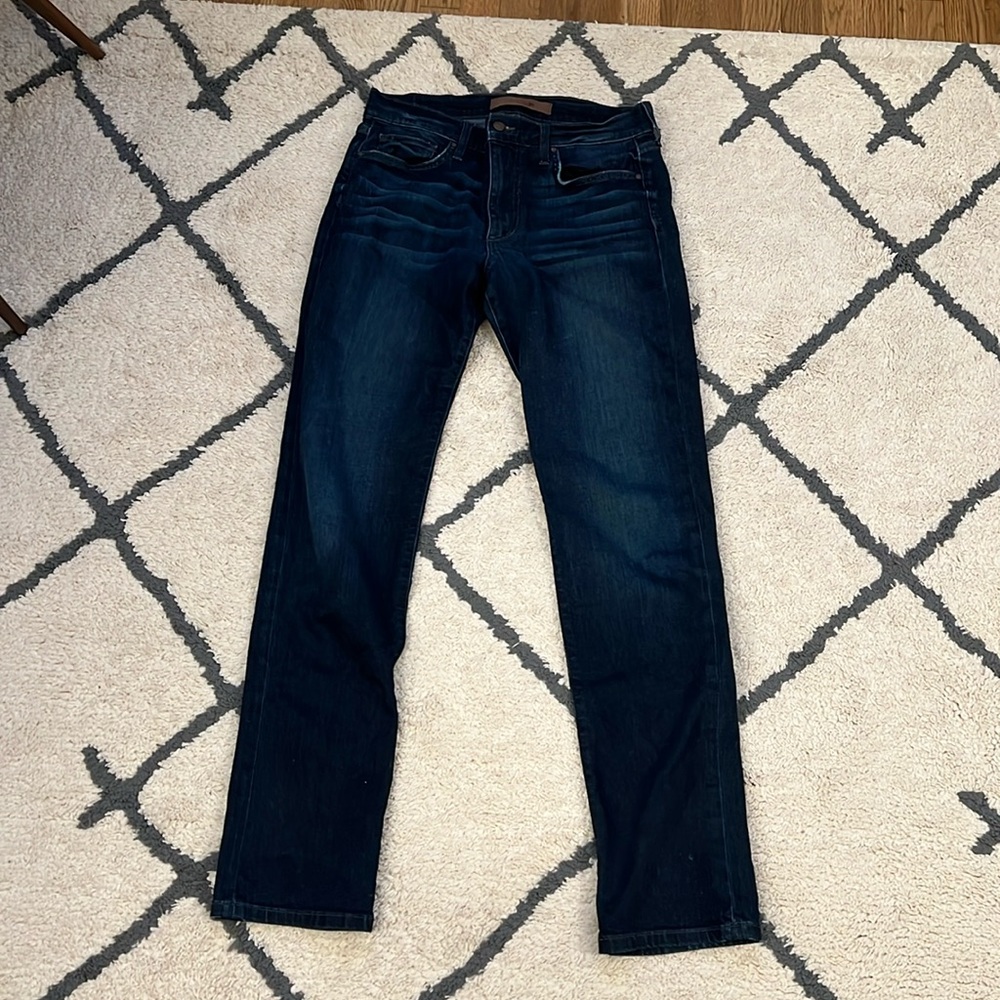 Men’s lightly worn slim fit jeans. Joes Jeans.